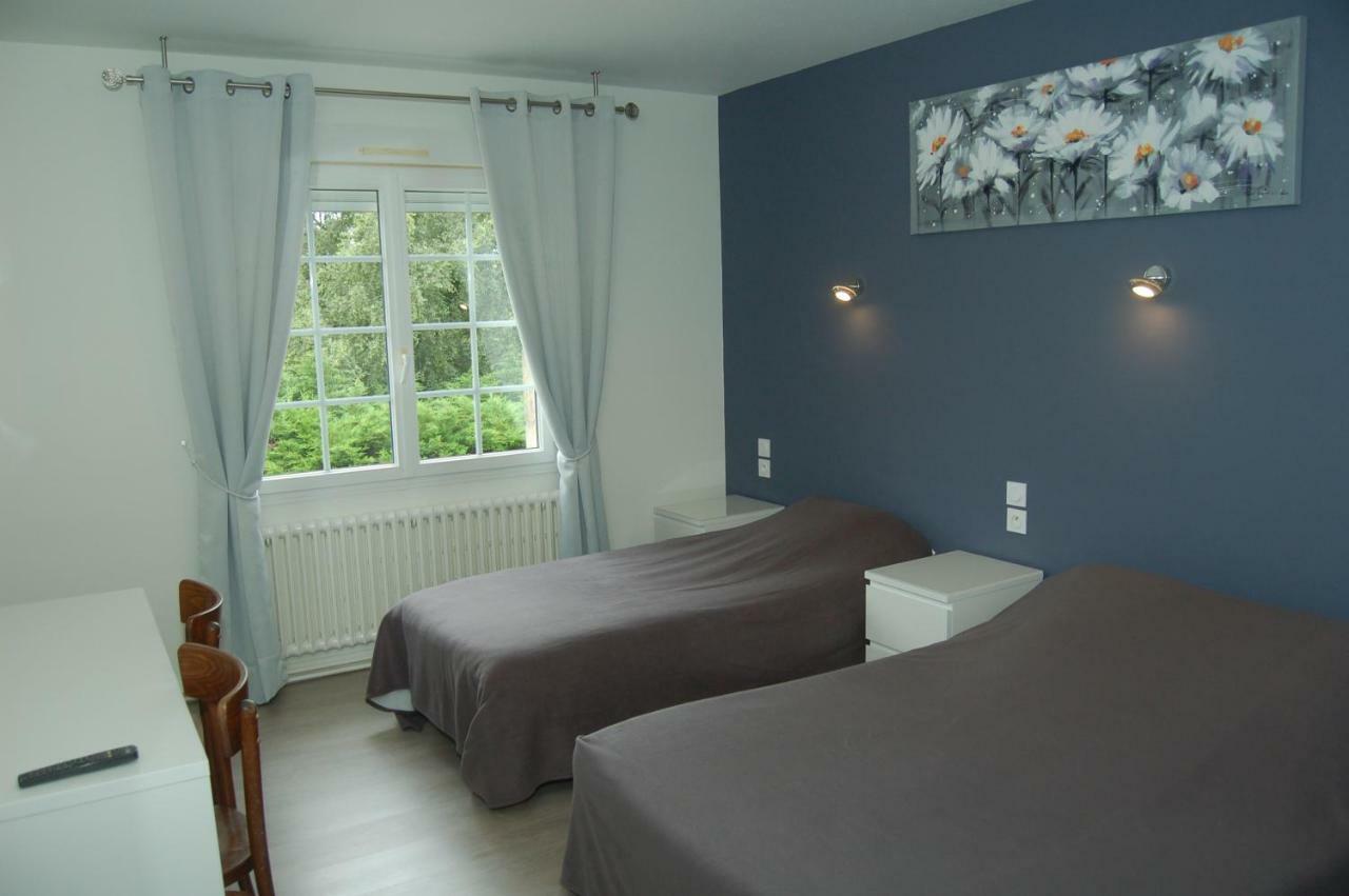 Le Relais Des Primeurs Logis Hotel Taule Bagian luar foto