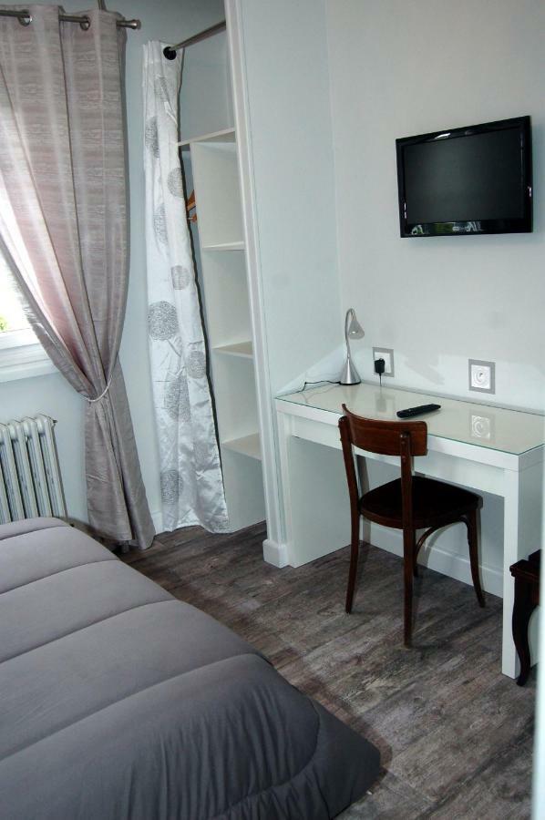 Le Relais Des Primeurs Logis Hotel Taule Bagian luar foto