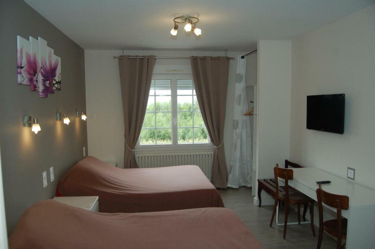 Le Relais Des Primeurs Logis Hotel Taule Bagian luar foto