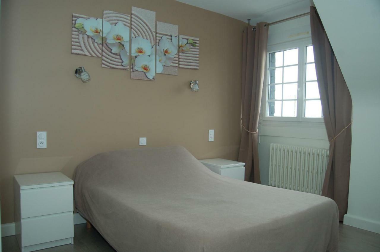 Le Relais Des Primeurs Logis Hotel Taule Bagian luar foto
