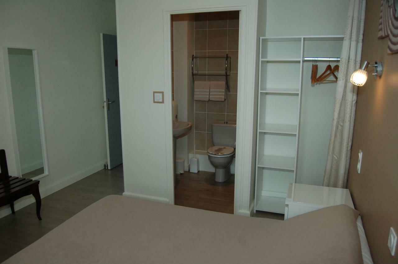 Le Relais Des Primeurs Logis Hotel Taule Bagian luar foto